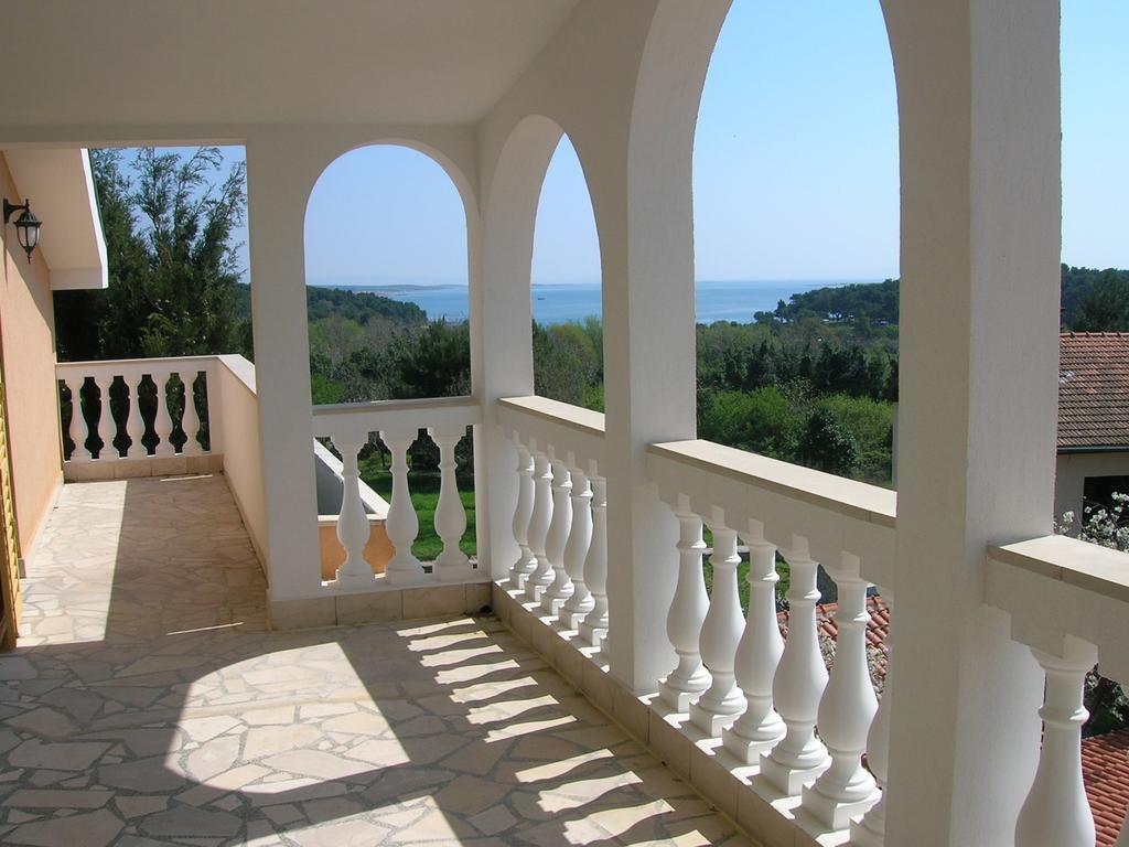 Sun Palace Residence Premantura Exterior photo