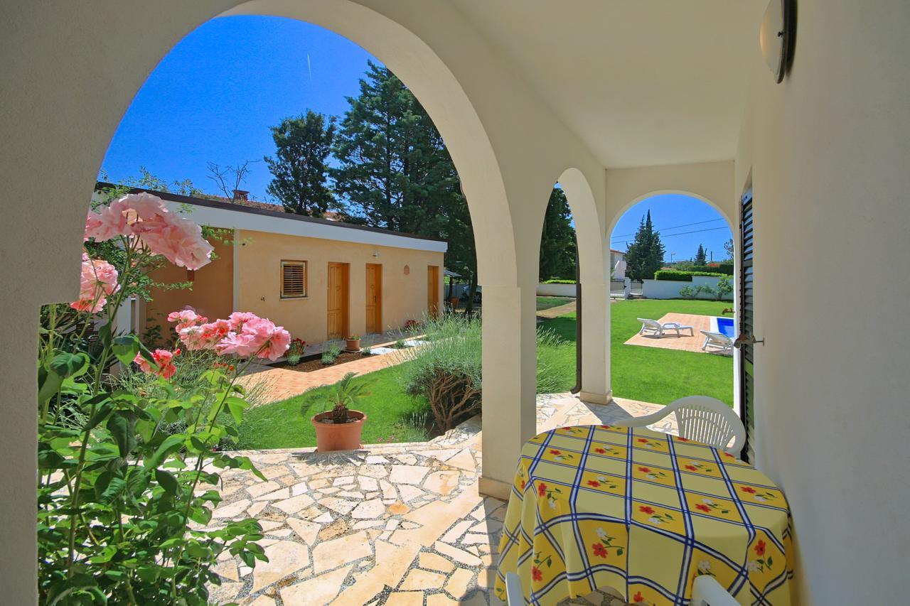 Sun Palace Residence Premantura Exterior photo